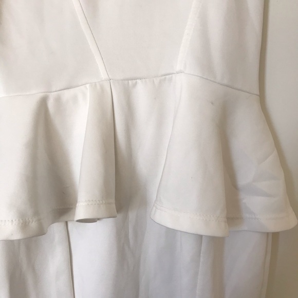 White peplum dress, form fitting - Picture 2 of 5